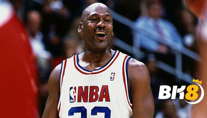 Dampak Abadi Michael Jordan: Mengubah Wajah Basket dan Menginspirasi Generasi