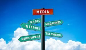 Media dan Opini Publik: Membangun Realitas Bersama di Era Informasi