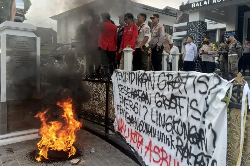 Demo Mahasiswa: Suara Perubahan atau Sekadar Ekspresi Kekecewaan?