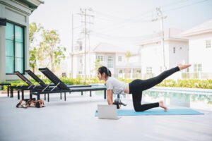 Tentu, mari kita bahas manfaat Pilates untuk postur tubuh dalam sebuah artikel yang informatif dan mudah dipahami.