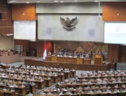 Politik dan DPR: Jantung Demokrasi Indonesia yang Berdenyut