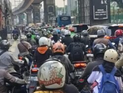 Tentu, mari kita bahas tentang kemacetan parah, sebuah masalah yang akrab di telinga kita, khususnya bagi mereka yang tinggal di kota-kota besar.