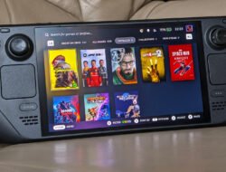 Tentu, mari kita telaah Steam Deck OLED secara mendalam.